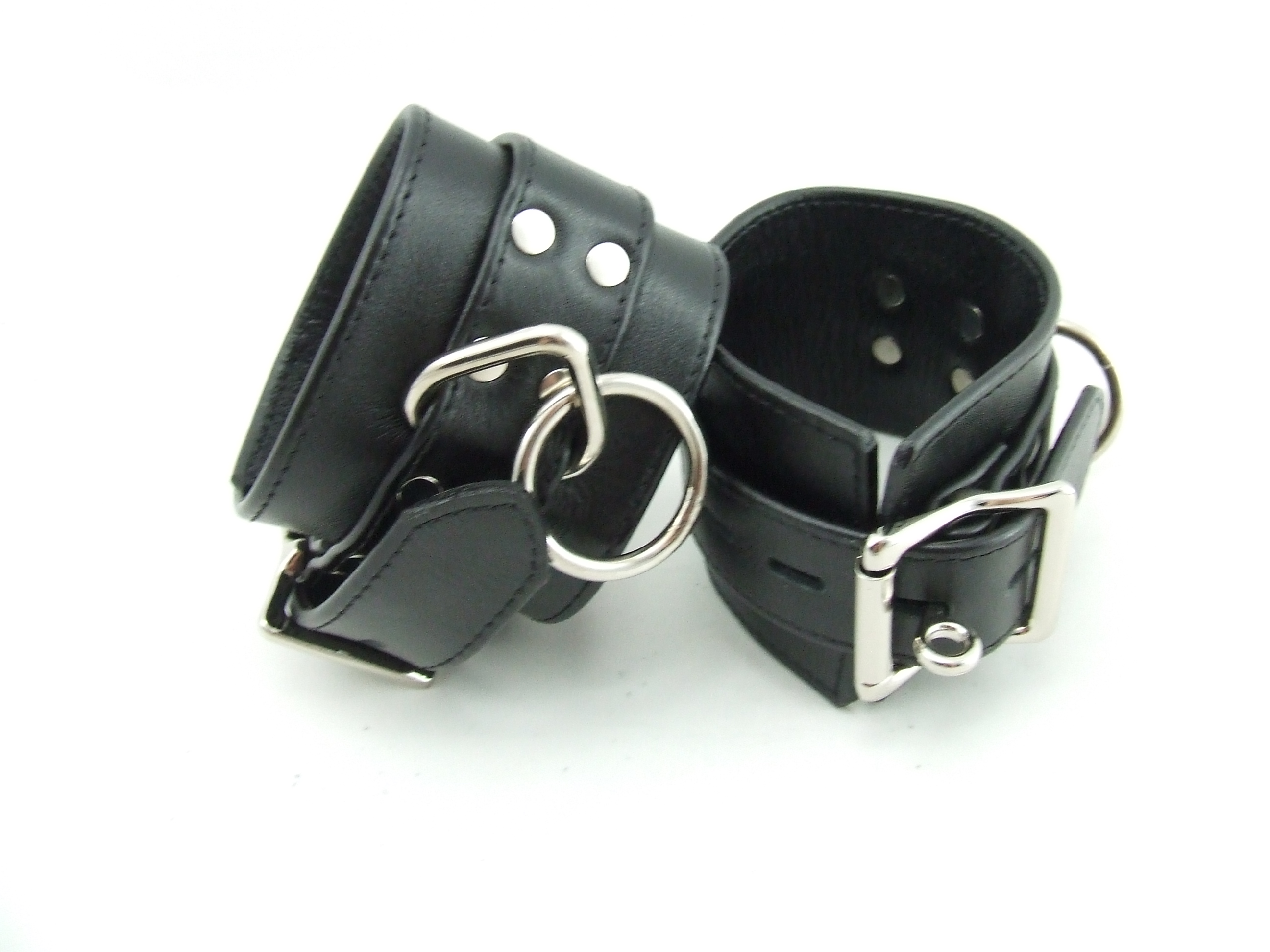 M2M Leather Thigh Cuffs Locking Deluxe Black